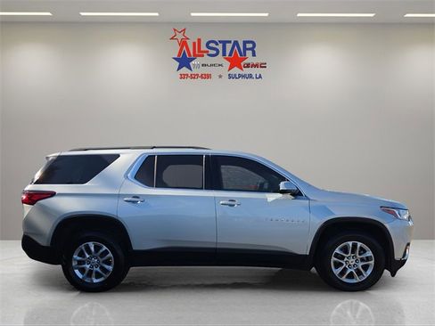 Used 2019 Chevrolet Traverse LT w/ LT Premium Package image 8