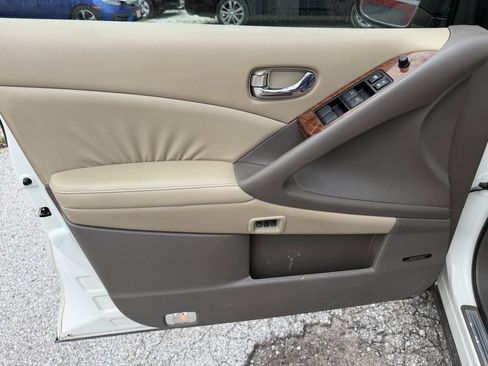 Used 2010 Nissan Murano LE w/ Navigation Pkg AWD/4WD image 13