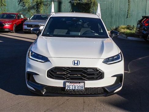 Used 2023 Honda HR-V Sport image 2