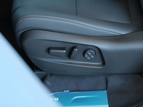 New 2024 VinFast VF 9 Plus AWD/4WD image 21