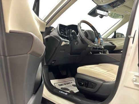 Used 2024 Lexus RX 350 w/ Convenience Package AWD/4WD image 8