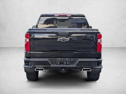 Used 2025 Chevrolet Silverado 1500 LT Trail Boss w/ Convenience Package II image 6