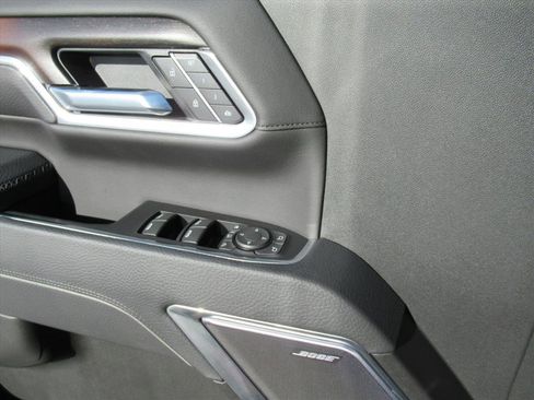 Used 2025 GMC Sierra 3500 Denali w/ Denali Reserve Package image 27