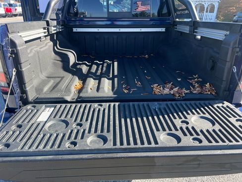 Used 2022 Nissan Frontier PRO-4X image 23