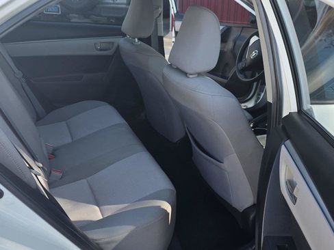 Used 2015 Toyota Corolla LE FWD image 10