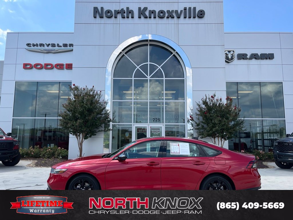 Used 2025 Honda Accord SE image 2