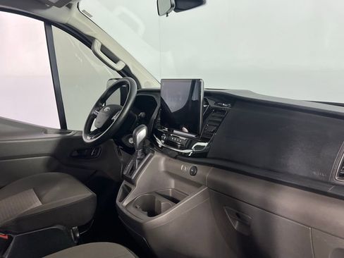 Used 2023 Ford Transit 350 XLT image 32