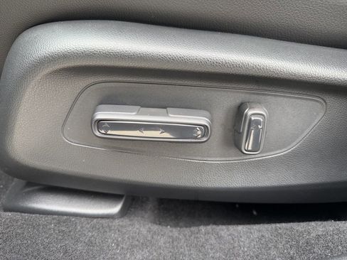 New 2026 Honda HR-V EX-L image 16