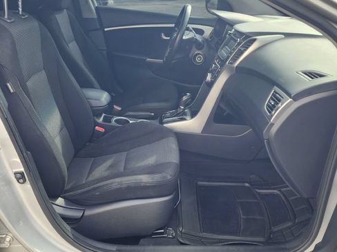 Used 2014 Hyundai Elantra GT FWD image 6