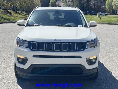 Used 2018 Jeep Compass Latitude image 29
