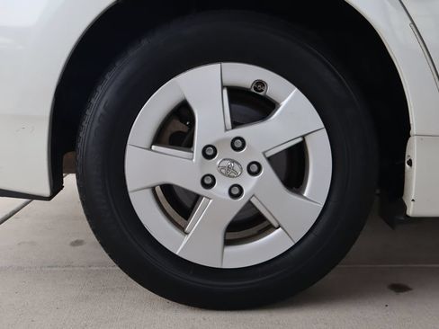 Used 2011 Toyota Prius Two FWD image 10