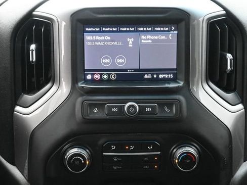 Used 2021 Chevrolet Silverado 1500 Custom Trail Boss w/ LPO, Dark Essentials Package AWD/4WD image 20