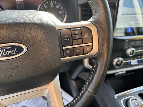 Used 2024 Ford Expedition Max XLT image 21