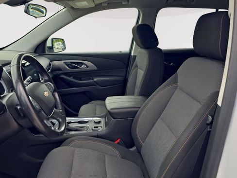 Used 2018 Chevrolet Traverse LT FWD image 7