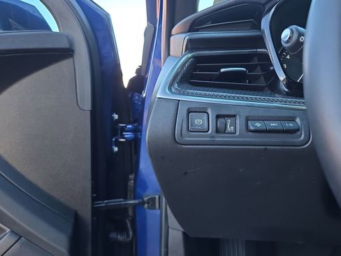 Certified 2023 Cadillac XT5 Sportv w/ Technology Package image 18