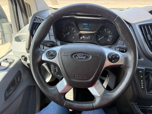 Used 2015 Ford Transit 250 130 Low Roof RWD image 33