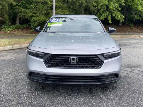 Used 2024 Honda Accord Sport image 7