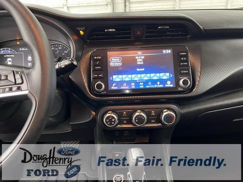 Used 2024 Nissan Kicks SV image 37