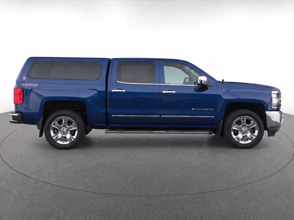 Used 2018 Chevrolet Silverado 1500 LTZ w/ Sport Package AWD/4WD image 10