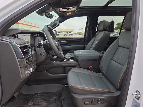 New 2026 GMC Yukon AT4 w/ AT4 Premium Plus Package AWD/4WD image 11