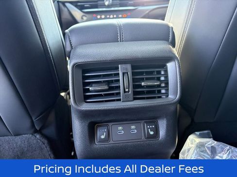 New 2026 Nissan Murano Platinum w/ Cargo Package AWD/4WD image 23