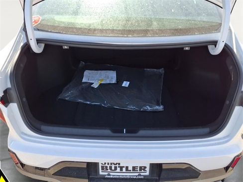 New 2026 Kia K4 GT-Line image 18