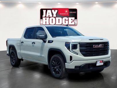 New 2026 GMC Sierra 1500 Pro w/ Graphite Edition