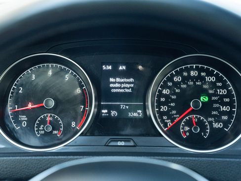 Used 2018 Volkswagen Golf SE FWD image 26