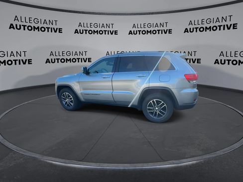 Used 2017 Jeep Grand Cherokee Limited w/ Luxury Group II AWD/4WD image 7