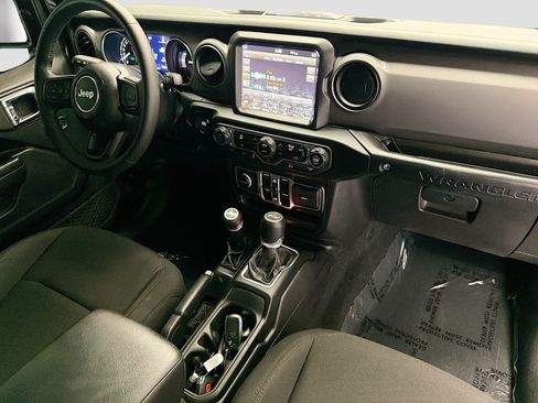Used 2023 Jeep Wrangler Unlimited w/ 8.4" Radio Group AWD/4WD image 12