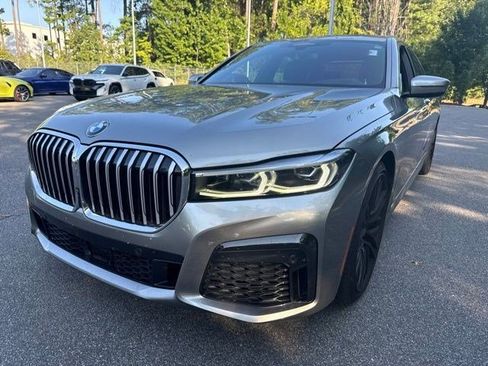 Used 2022 BMW 740i w/ M Sport Package RWD image 1