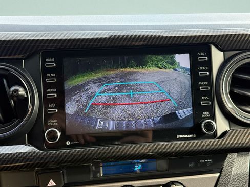 Used 2023 Toyota Tacoma SR5 AWD/4WD image 8