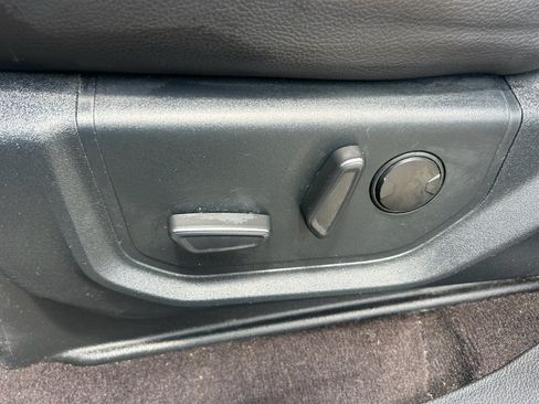 Used 2021 Ford Expedition XLT RWD image 24