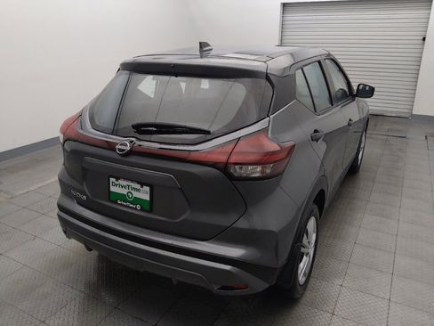 Used 2024 Nissan Kicks S FWD image 7