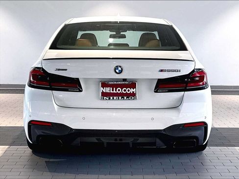 Used 2023 BMW M550i xDrive w/ Executive Package AWD/4WD image 9