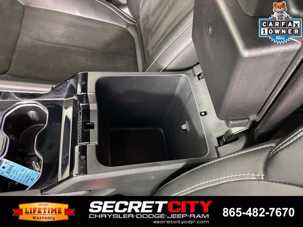 Used 2023 Jeep Grand Cherokee L Laredo AWD/4WD image 25