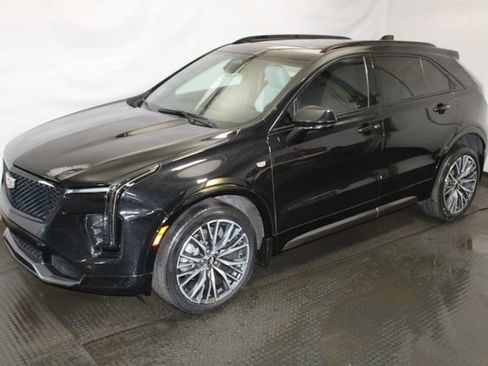 Used 2024 Cadillac XT4 Sport AWD/4WD image 2