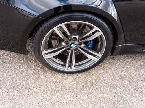 Used 2018 BMW M3 RWD image 10