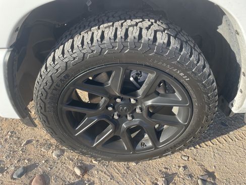 Used 2025 RAM 1500 Laramie w/ Night Edition AWD/4WD image 9