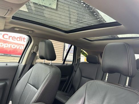 Used 2010 Ford Edge SEL image 18