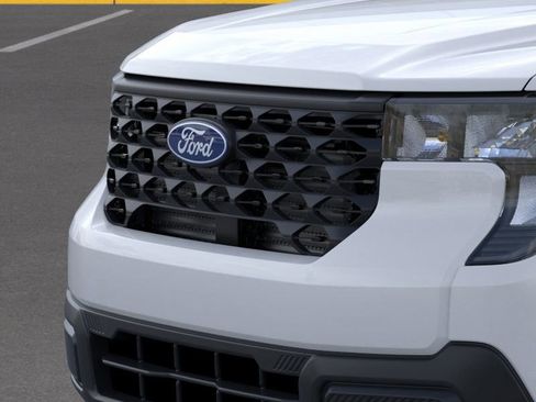 New 2026 Ford Maverick XL image 18