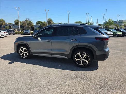New 2026 Volkswagen Tiguan SE FWD image 6