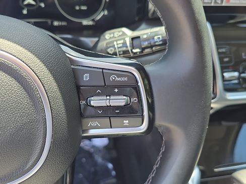 Certified 2023 Kia Sorento SX AWD/4WD image 33