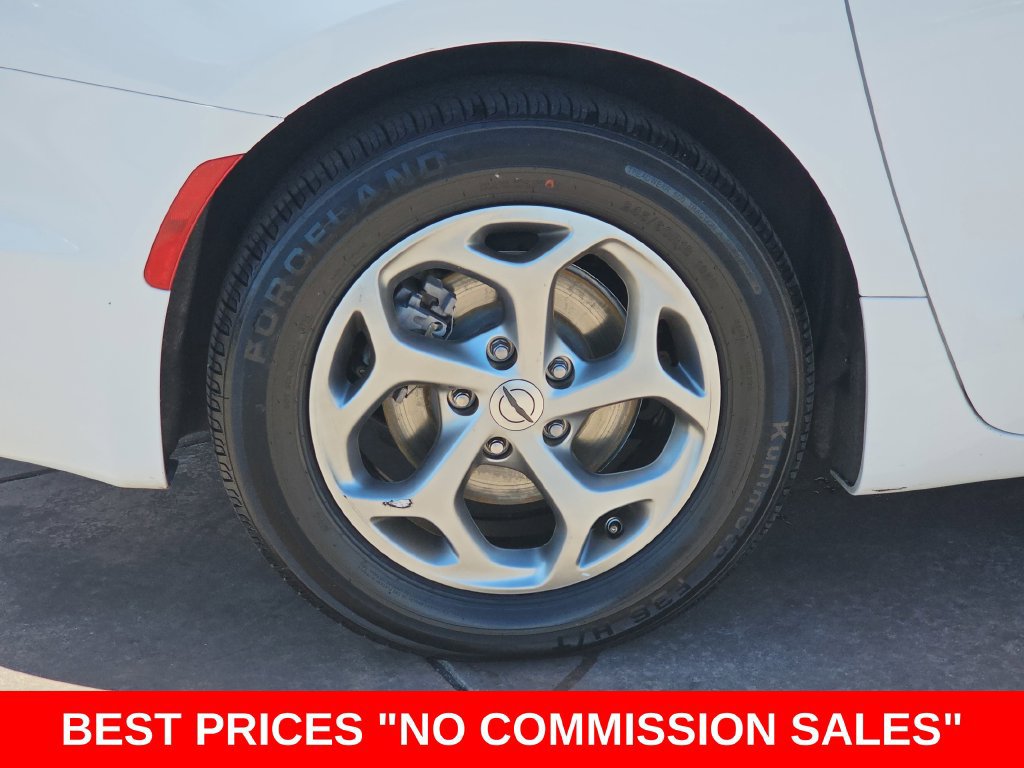 Used 2023 Chrysler Pacifica Limited FWD image 40