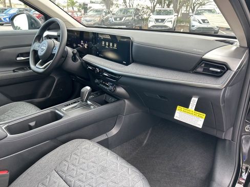 New 2026 Nissan Kicks SV w/ SV Premium Package image 41
