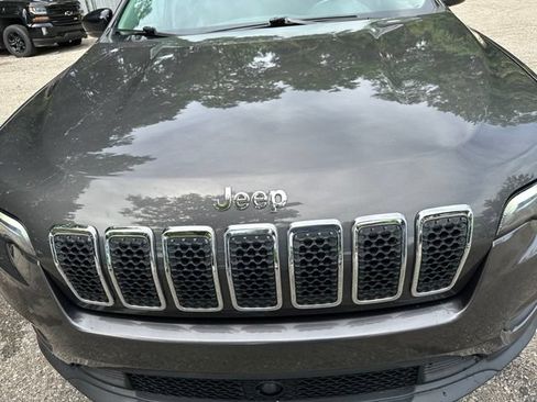 Used 2022 Jeep Cherokee Latitude Lux AWD/4WD image 11
