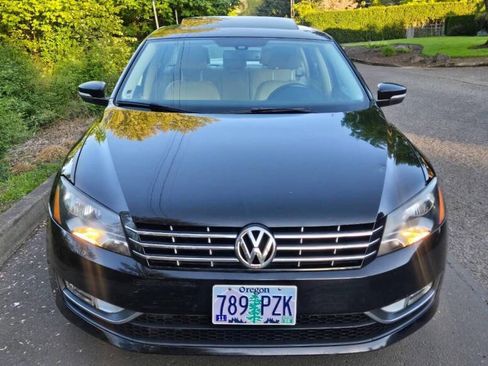 Used 2014 Volkswagen Passat TDI SE FWD image 8