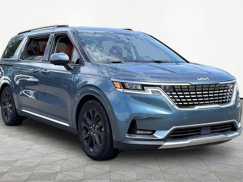 Used 2022 Kia Carnival SX Prestige image 1