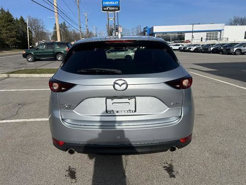 Used 2017 MAZDA CX-5 Touring w/ Preferred Equipment Package image 4