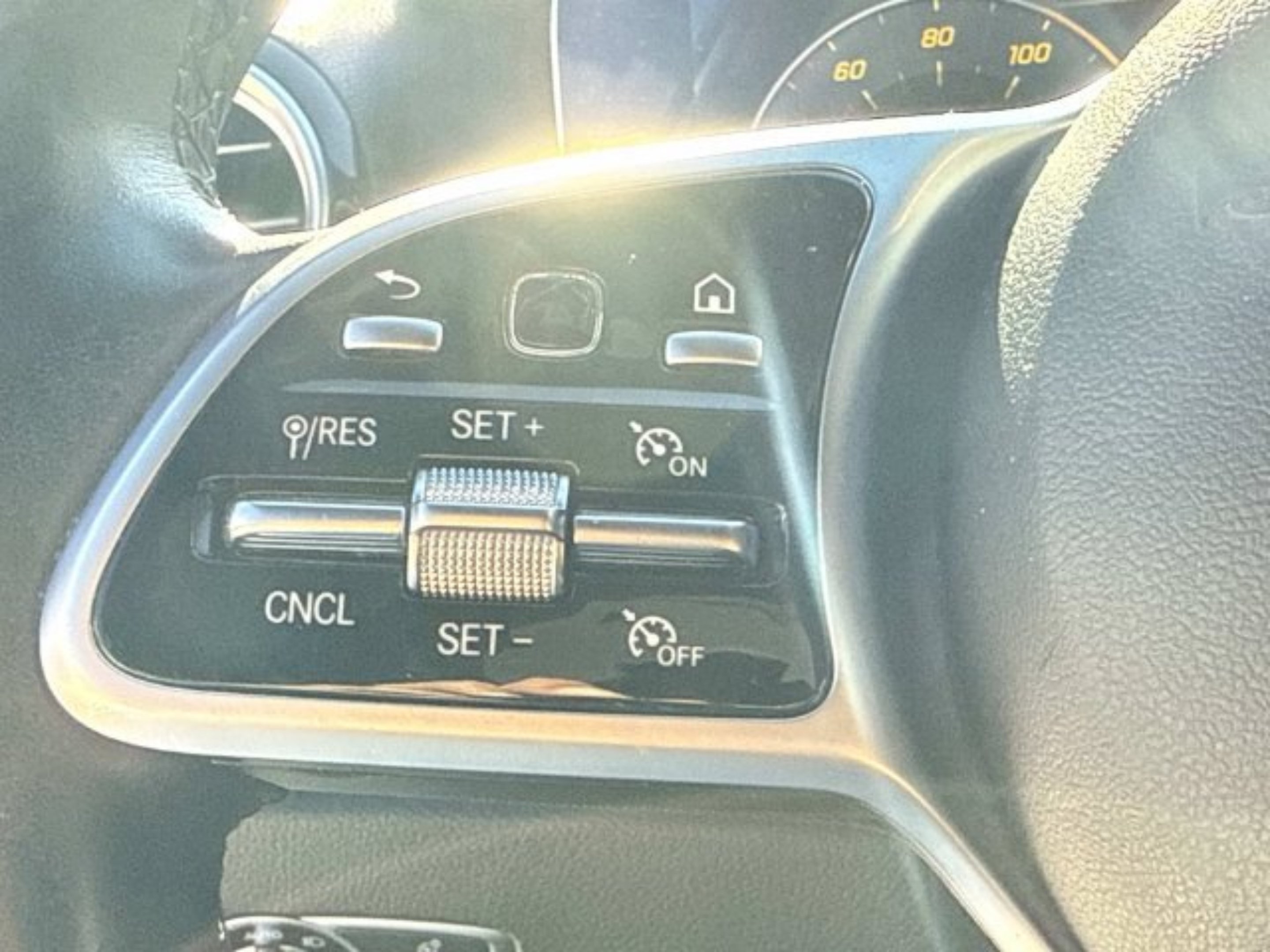 Used 2020 Mercedes-Benz E 350 4MATIC Sedan image 28